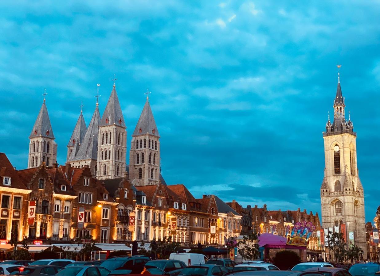 Les Chambres Atypiques De Nico Bush - Parking Securise Velos Tournai Dış mekan fotoğraf