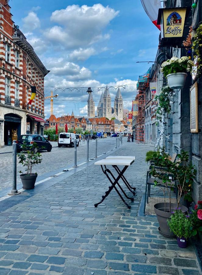 Les Chambres Atypiques De Nico Bush - Parking Securise Velos Tournai Dış mekan fotoğraf